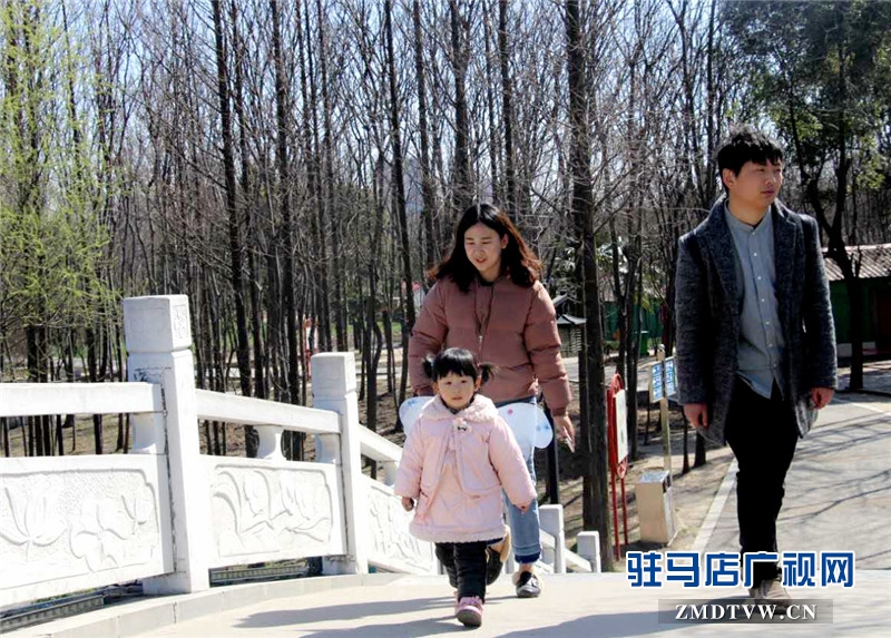 大风过后天晴朗 踏青游玩赏春光