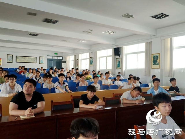 西园派出所开展法制进校园活动