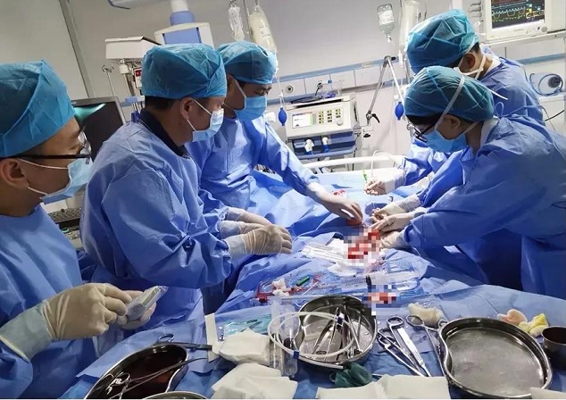 为生命续航，市中心医院急诊科成功抢救一名心跳骤停患者