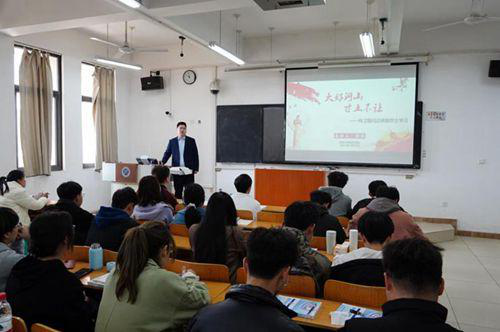 河南：思想政治教育成为“开学第一课”最响亮的主旋律