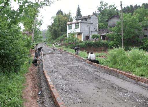 农村道路如何“走得安全”