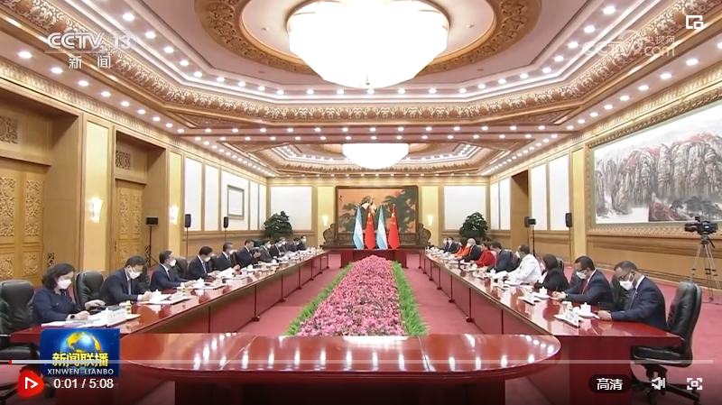 习近平同洪都拉斯总统举行会谈