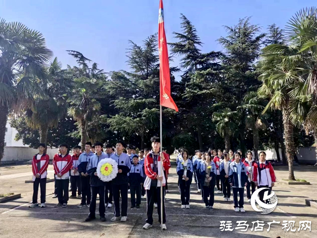正阳县退役军人事务局联正阳县实验中学开展清明节祭扫活动