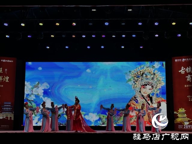 歌声嘹亮颂党恩 金色年华合唱团庆七一演出精彩纷呈