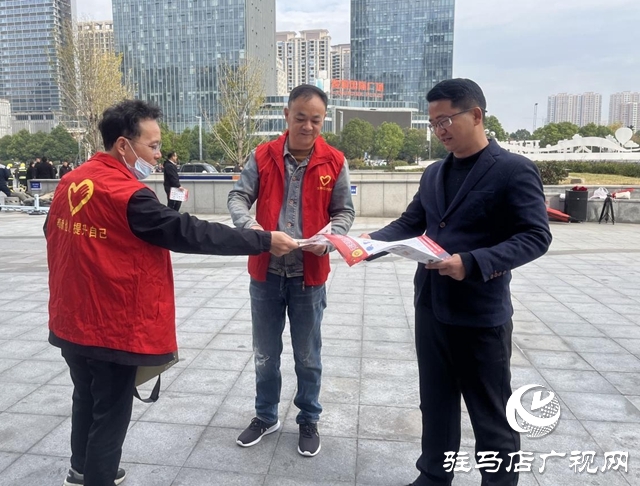 消防志愿服务进商超 筑牢安全“防火墙”
