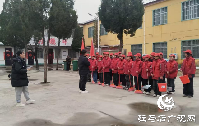 驿城区沙河店镇：以雷锋精神为笔 绘敬老院温暖画卷