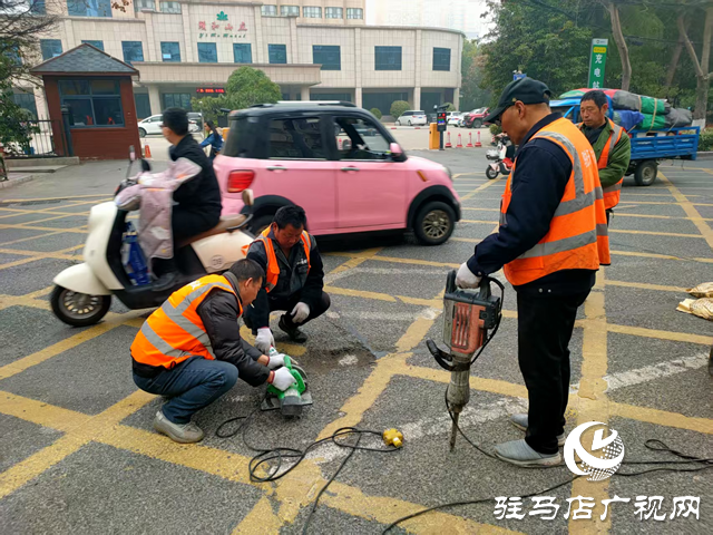 驻马店经济开发区城市管理局抢抓黄金期修复市政道路