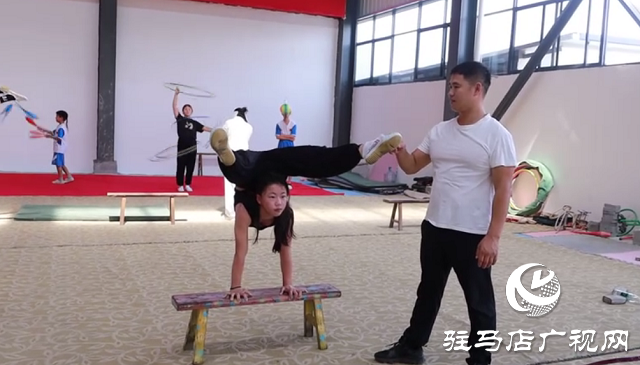 冰火淬炼 匠心传承:徐永威的杂技传承之路