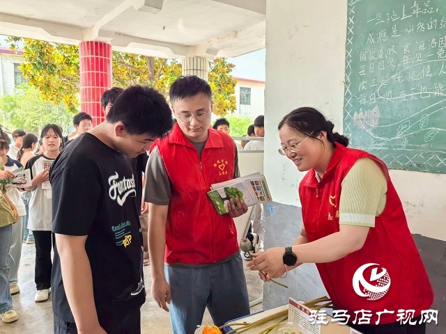  新蔡县佛阁寺镇：禁毒宣传进校园 护航成长育未来