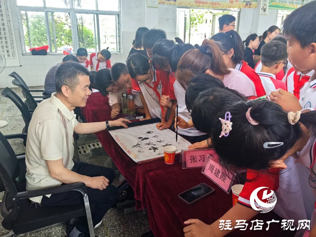  新蔡县开展书法进校园公益讲座