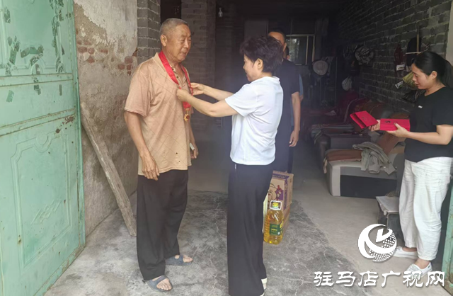 驻马店经济开发区杨楼村开展“庆七一 感恩党 跟党走”主题党日活动