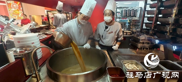  遂平二店巴庄火锅盛大开业，秘制菌汤锅底成生日欢聚新选择