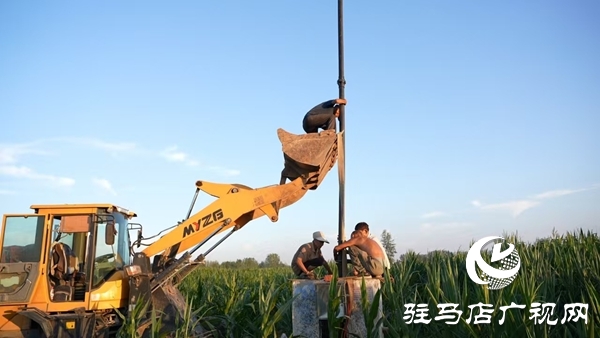 西平县徐魏庄社区：抢修水利机井 全力保障秋浇灌溉