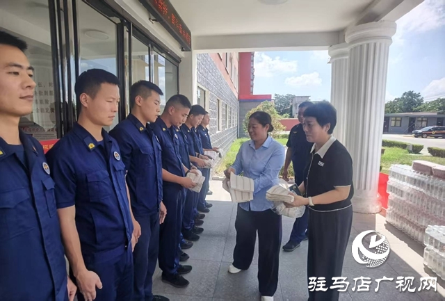  西平县总工会开展“工会送清凉 防暑保安康”慰问活动