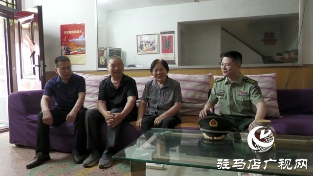  西平县军地联合为立功受奖现役军人送喜报