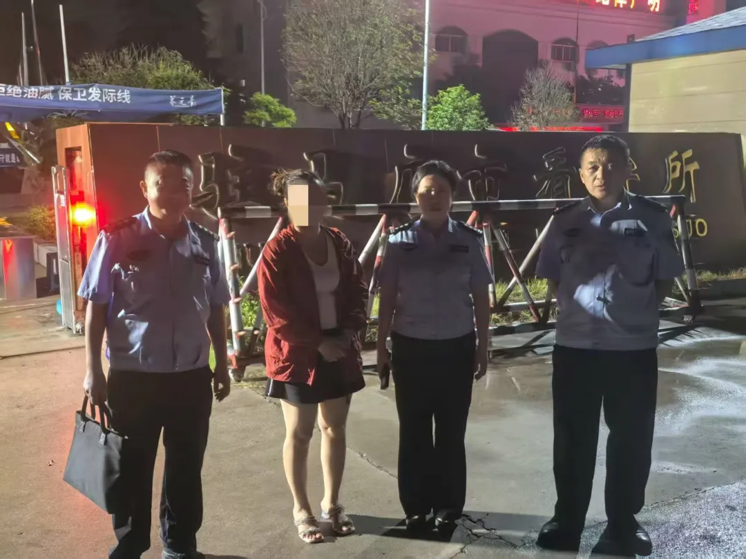 平舆县车管所连续抓获两名网上逃犯