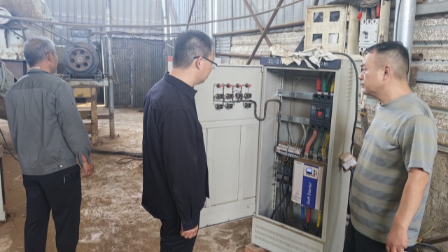 国网泌阳县供电公司：主动服务 筑牢企业安全用电“防护网”