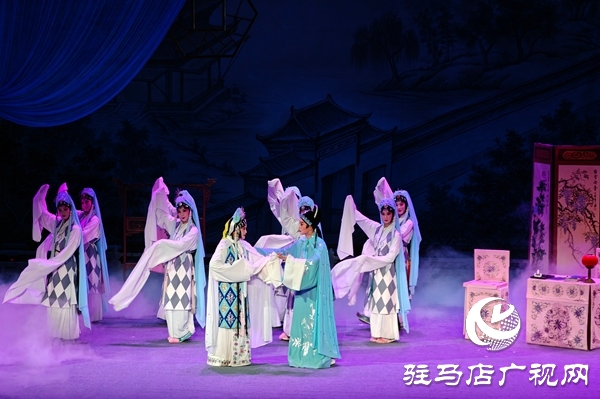 黄河戏剧节经典豫剧《必正与妙常》亮相平舆县文化艺术中心