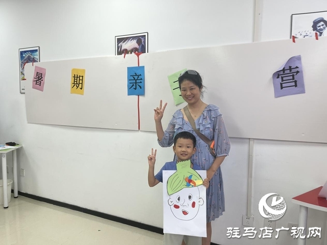 驻马店“小手牵大手”亲子营：用游戏让孩子与家长心贴心