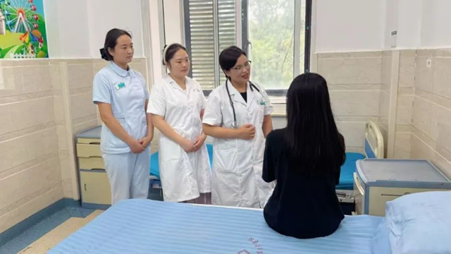  郑州大学附属脑病医院（驻马店市第二人民医院）成功帮助17岁双相情感障碍患者回归生活，考上理想大学