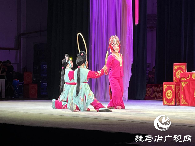 豫剧《抬花轿》亮相黄河戏剧节