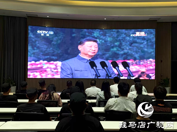 平舆县新时代文明实践中心组织观看纪念中国人民抗日战争暨世界反法西斯战争胜利80周年大会