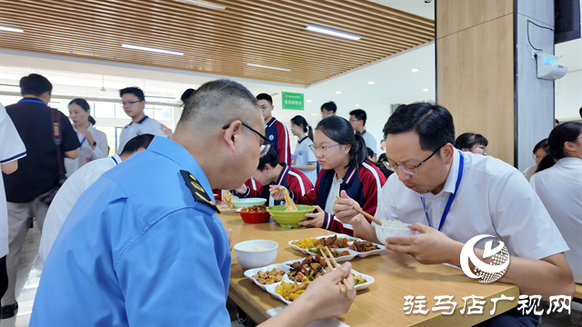  筑牢校园食品安全防线 护航师生“开学第一餐”