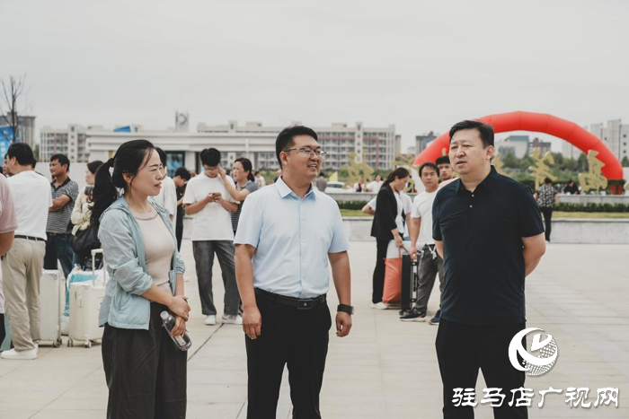 驻马店幼儿师范高等专科学校喜迎2025级新生报到入学