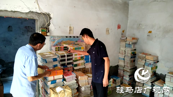 平舆县阳城镇：开学季开展“扫黄打非”护苗行动 为青少年成长保驾护航