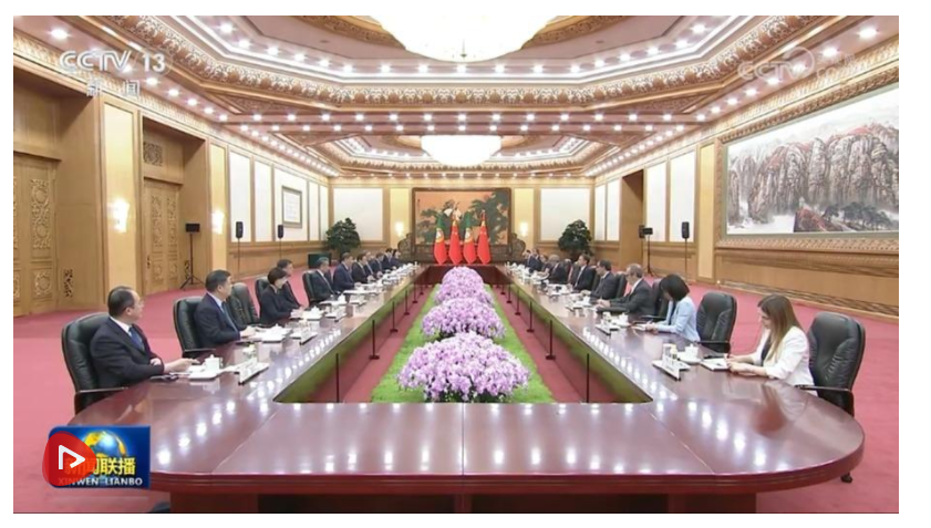 习近平会见葡萄牙总理蒙特内格罗