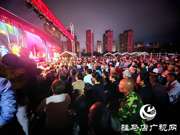 为期十天的2025年“平舆有戏”职业民营院团戏曲展演鸣锣开唱