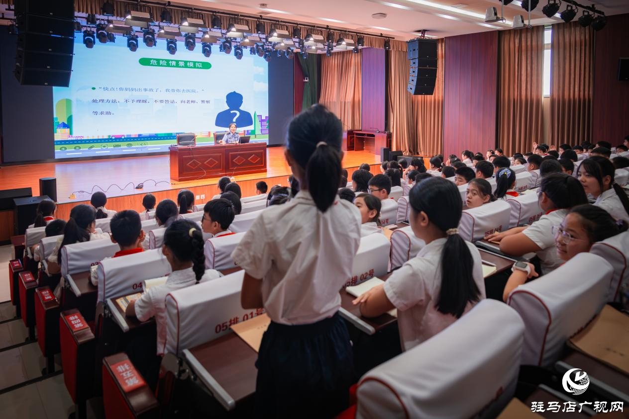开发区公安分局金山派出所：开学第一课，“警”彩纷呈！