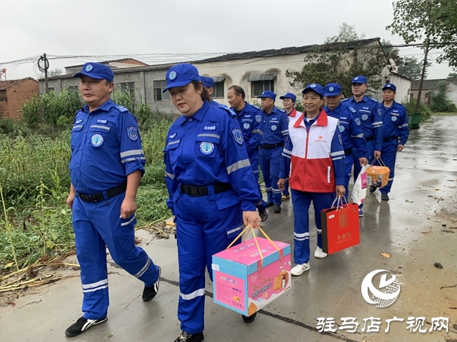 双节慰问抗战老兵 天中救援队别样庆周年