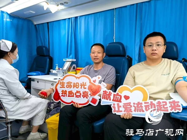 平舆县双庙镇：干部群众踊参与 无偿献血显担当