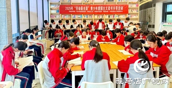 平舆六中学生道平舆县文明实践中心参与科普月活动：沉浸宇宙奥秘，点燃科学梦想