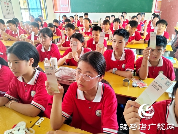 平舆五中2025年“护苗·绿书签”宣传活动