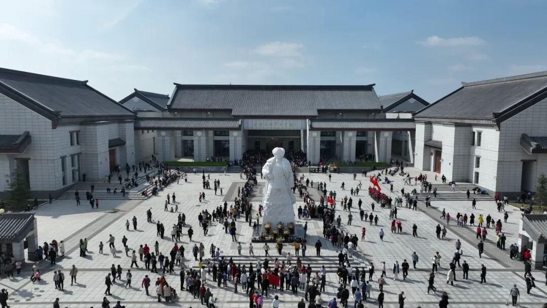 线上展｜铭记烽火铸忠魂 艺韵传薪颂英雄——驻马店市纪念抗战胜利80周年、杨靖宇将军诞辰120周年美术书法摄影艺术展（五）